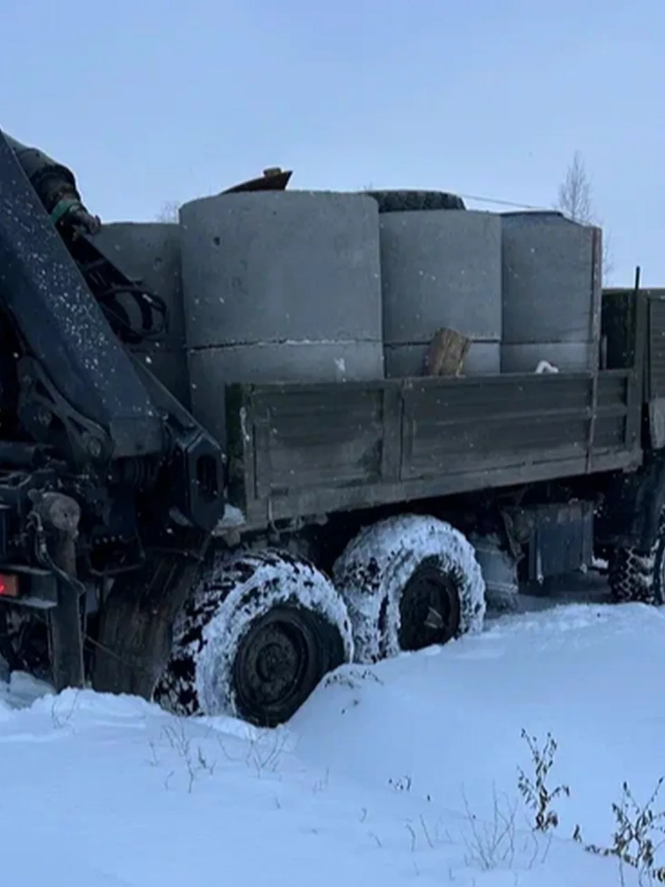 Монтаж питьевого колодца на 13 железобетонных колец в Заокском районе